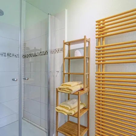 Gorgeous In Krakow Am *